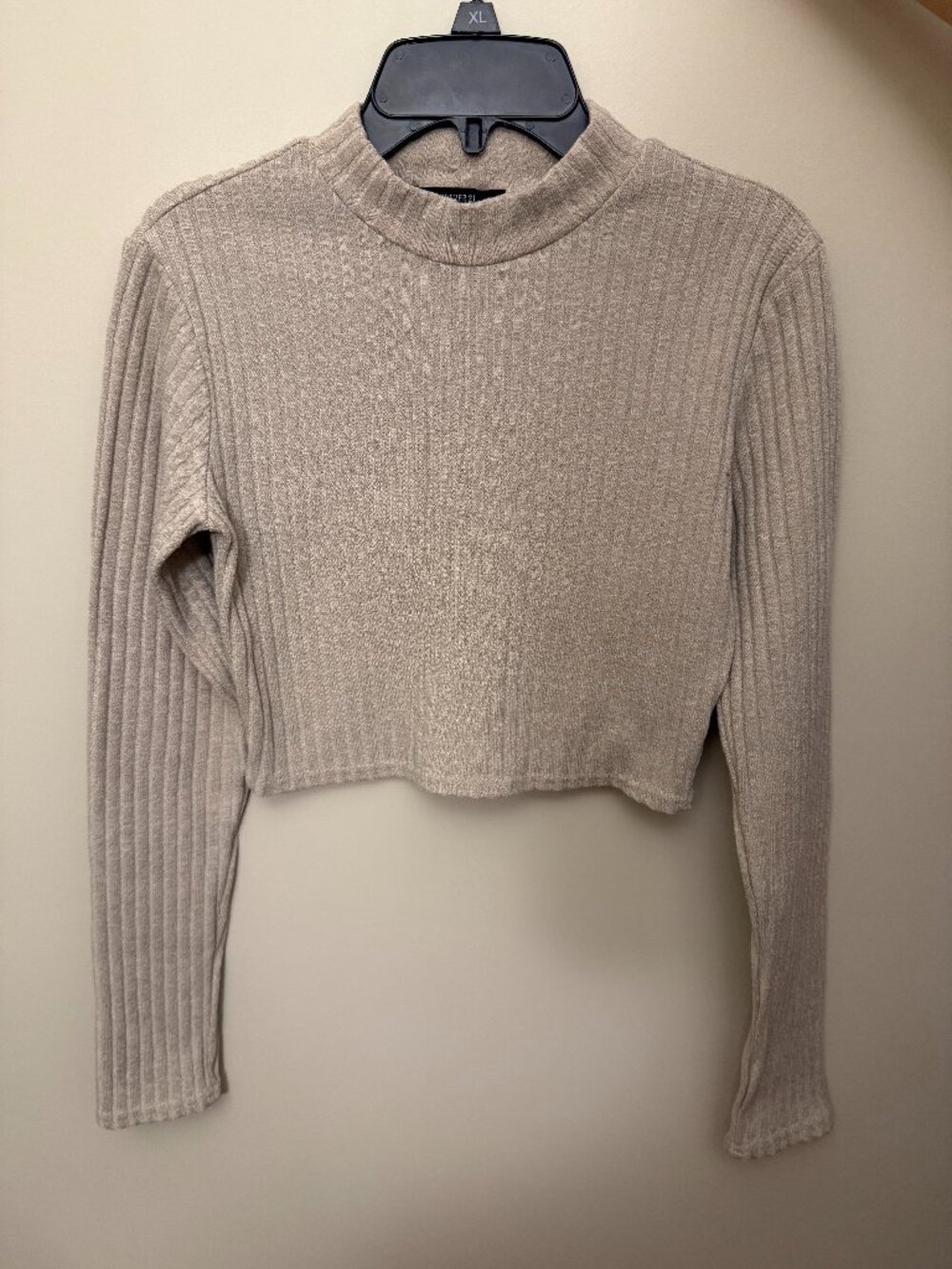 Forever 21 long-sleeve cropped sweater